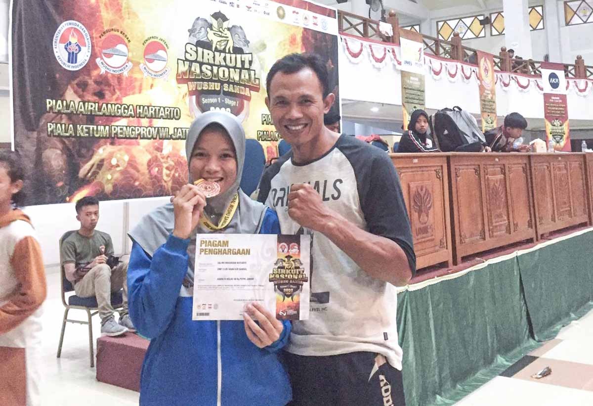 Luar Biasa, Putri anggota TNI Kodim 0402 OKI/OI Raih Medali Perunggu Kejuaraan Nasional Wushu.