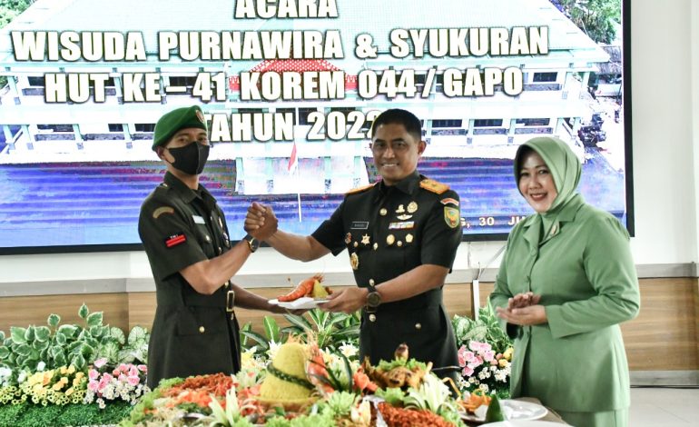 Korem 044/Gapo Syukuran HUT ke-41 dan Wisuda Purnawira Prajurit