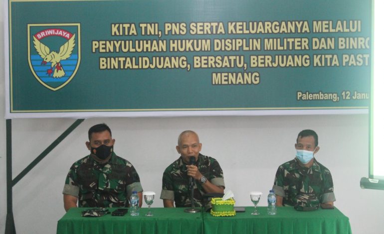 Jajaran Kodim 0418/Palembang dan Persit Terima Penyuluhan Hukum dan Binroh Bintalid Juang TA 2022