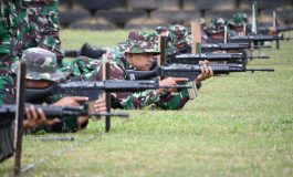 Tingkatkan Kemampuan, Prajurit Korem 044/Gapo Laksanakan Latihan Menembak